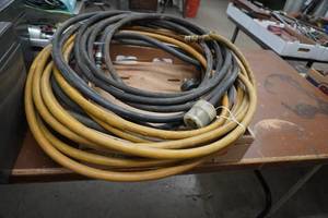 lot 121 image: 220 power cord and air hose poor end