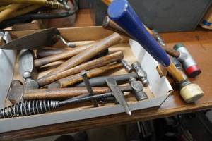lot 136 image: 6) Ball pin hammers, soft head & chipping too