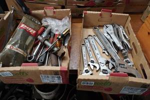lot 138 image: 5) Vise grips, 7) cresent style wrenches, saw