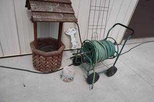 lot 376 image: Wishing well, hose reel, trellis etc...